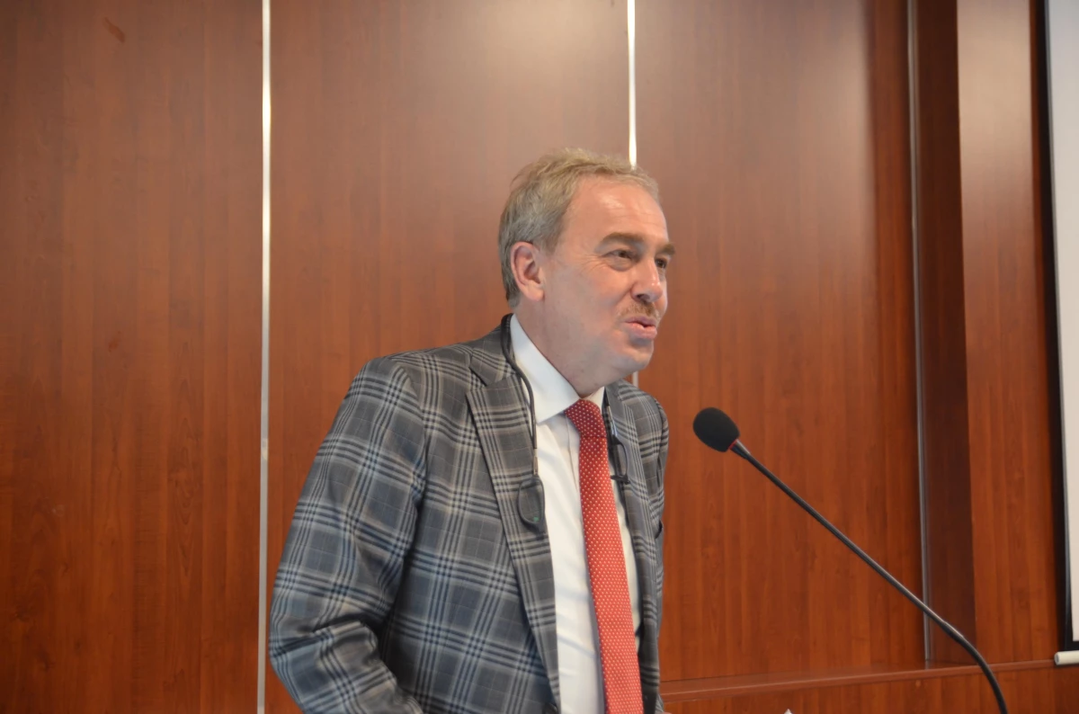 KSBÜ Rektörü Prof. Dr. Vural Kavuncu, Kovid-19 aşılama çalışmalarını değerlendirdi