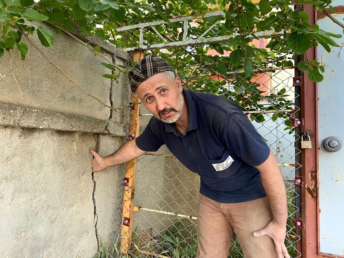 Mahalleli 7 yıldır diken üstünde yaşıyor