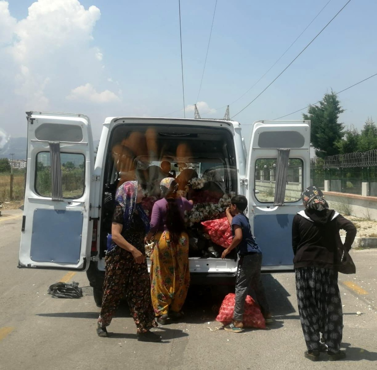 Manisa\'da zabıta ve emniyetten dilenci operasyonu