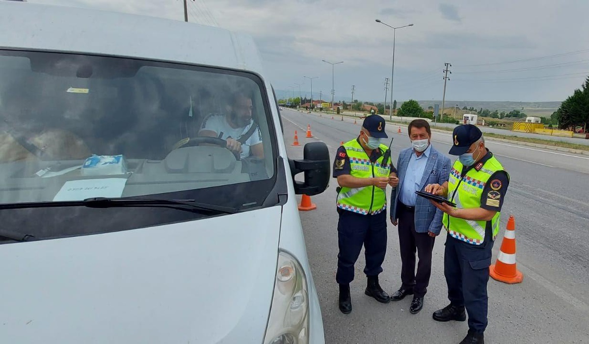 Polis ve jandarmadan trafik uygulaması