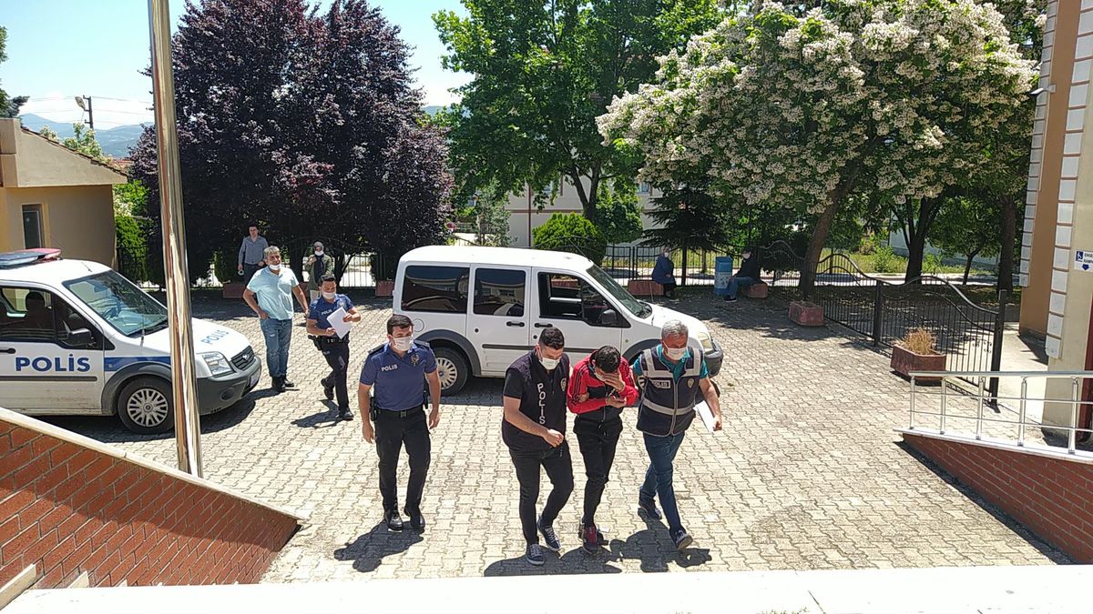 Sakarya\'da oyun salonlarından hırsızlık yaptığı öne sürülen şüpheli tutuklandı