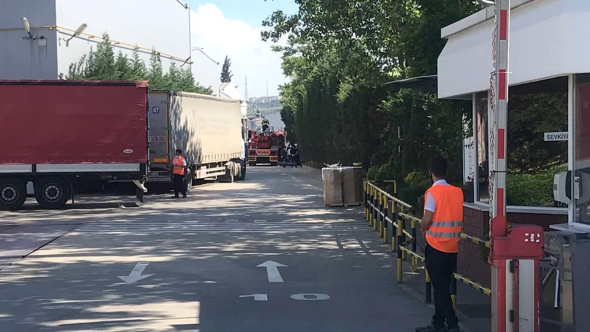 Son dakika haberi: Ambalaj fabrikasında çıkan yangın korkuttu
