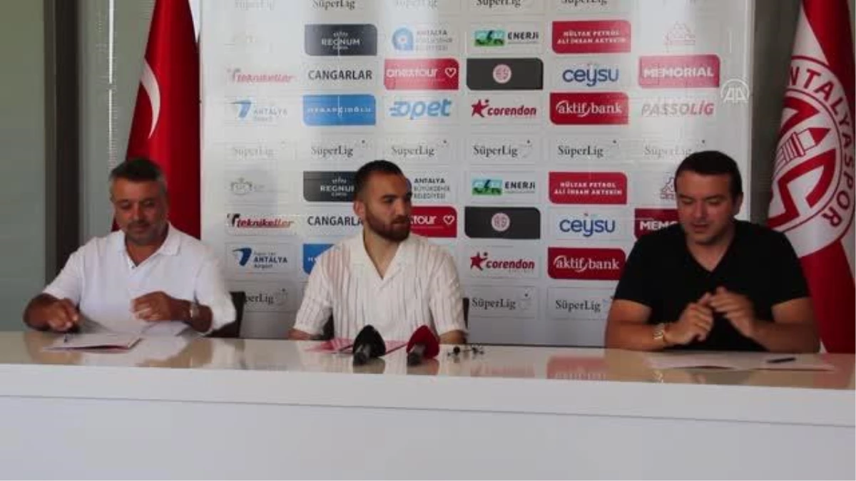Antalyaspor, ümit milli futbolcu Erkan Eyibil\'i transfer etti