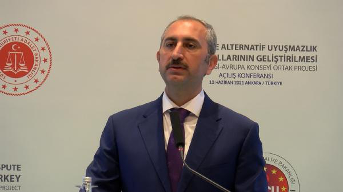 Bakan Gül: Uzlaştırmacı için hukuk fakültesi mezunu şartını getireceğiz