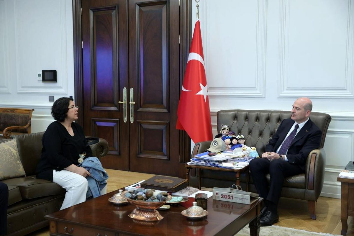 Son dakika haberleri! Bakan Soylu, Almanya\'da evlat nöbetini başlatan Akbaş ile görüştü