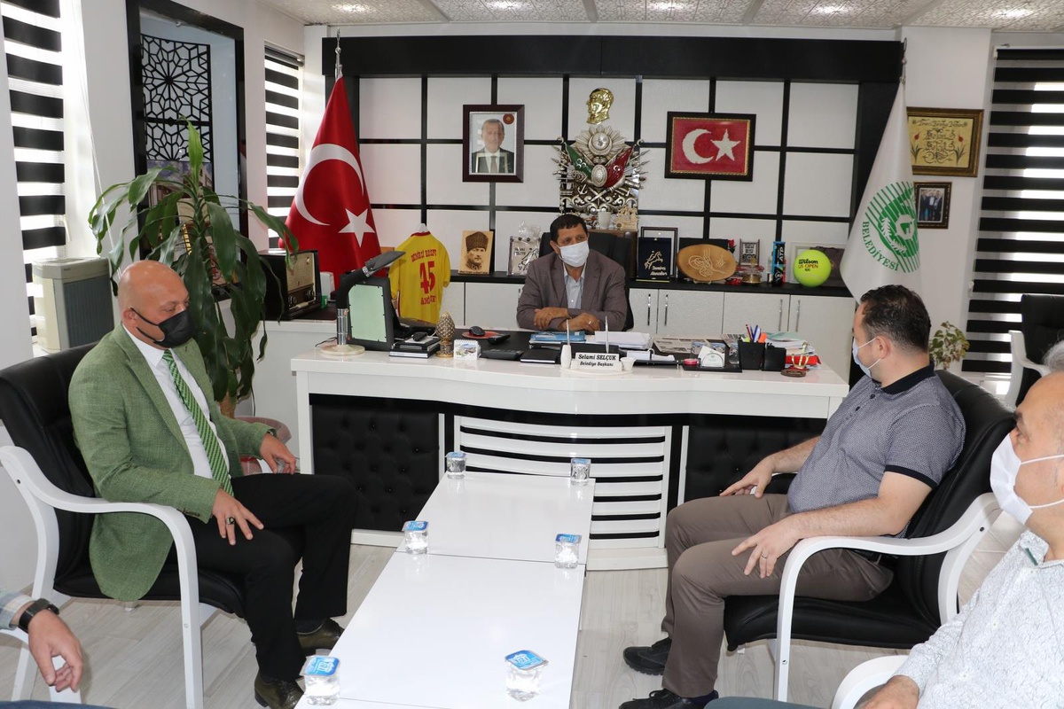 Büyükşehir\'den Demirci Belediyesine ziyaret