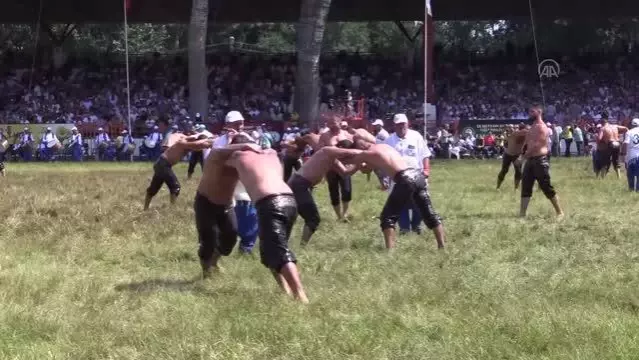 Edirne Belediye Başkanı Gürkan, Tarihi Kırkpınar Yağlı Güreşleri'ni seyircili yapmak istediklerini belirtti