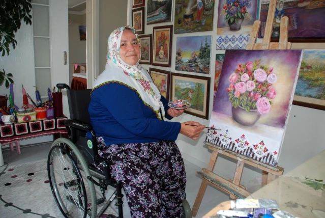 Engellere kafa tutan kadın: Şalvarlı ressam 