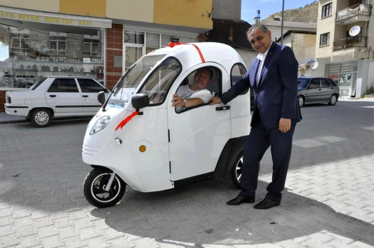 Engelli vatandaşa elektrikli motor jesti