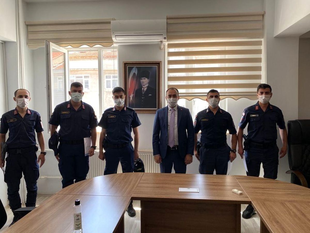 Jandarmaya başarı belgesi