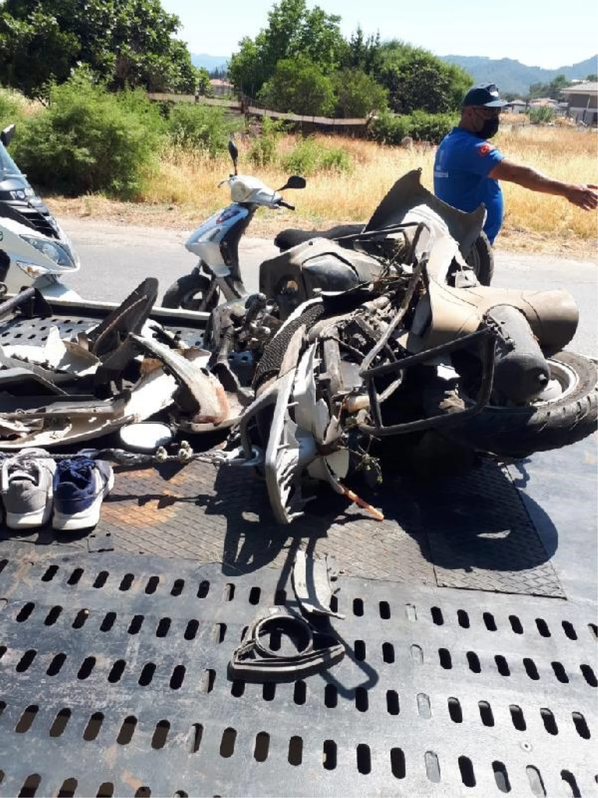 Son Dakika | Marmaris\'te kamyonetle motosiklet çarpıştı: 1 ölü, 2 yaralı