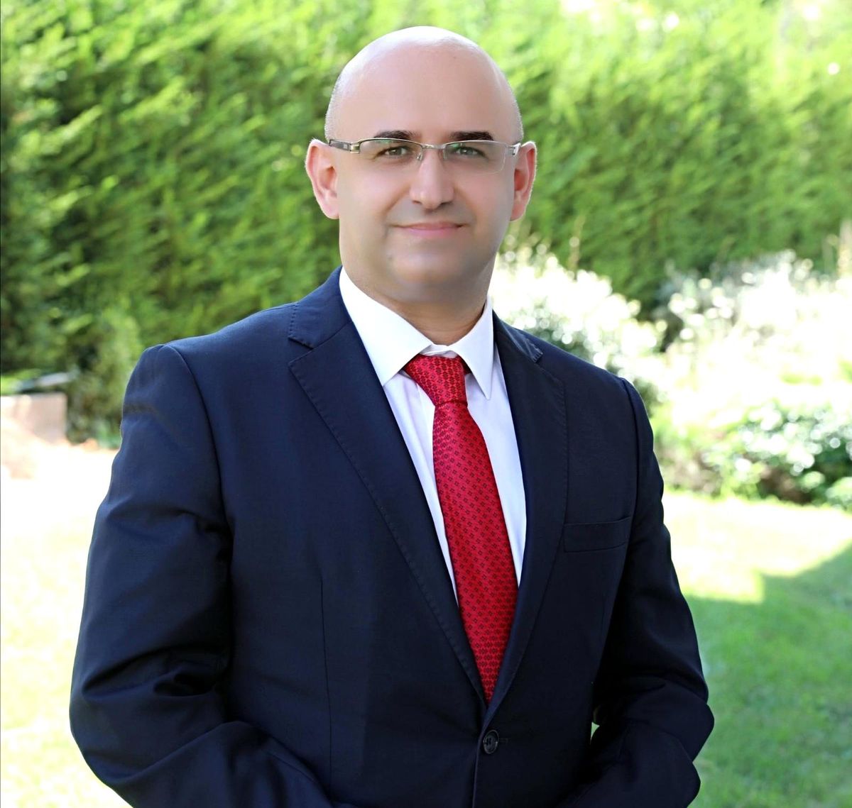 "Sosyal medyada \'İlişkisi var\' durumu takibi düşürüyor"