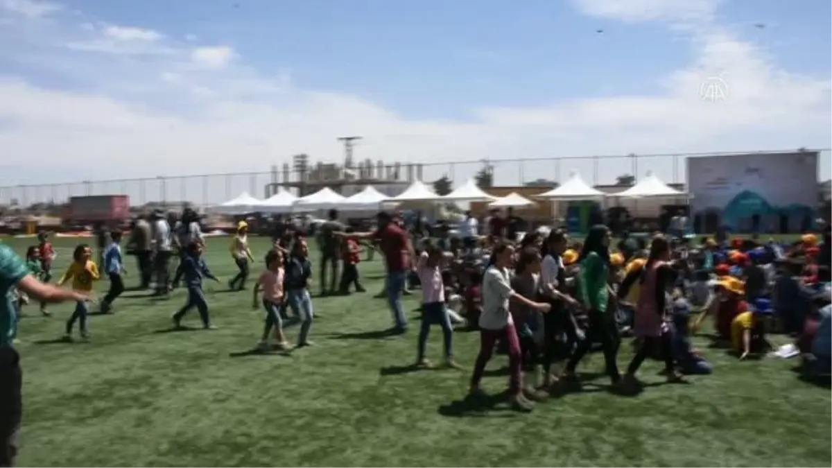 Yunus Emre Enstitüsünden Suriye\'nin Azez ilçesinde "Gençlik ve Uçurtma Festivali" (2)