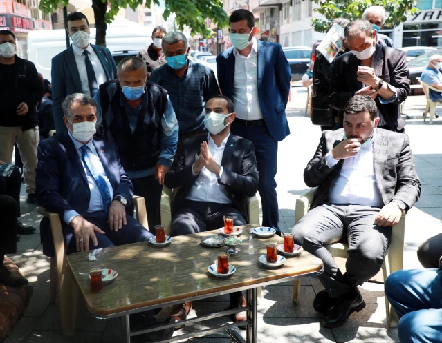AK Parti Genel Başkan Yardımcısı Yazıcı, Rize'de Millet Bahçesinin yapıldığı alanda incelemelerde bulundu Açıklaması