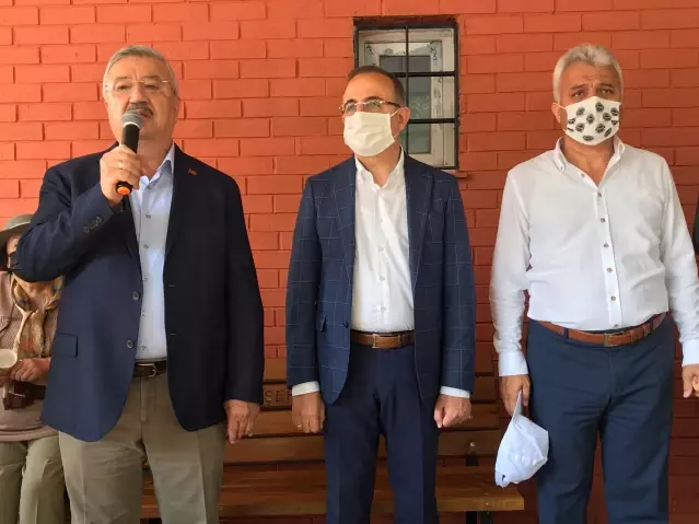 AK Parti'li Nasır ve Sürekli, İzmir'deki depremzedelerle bir araya geldi