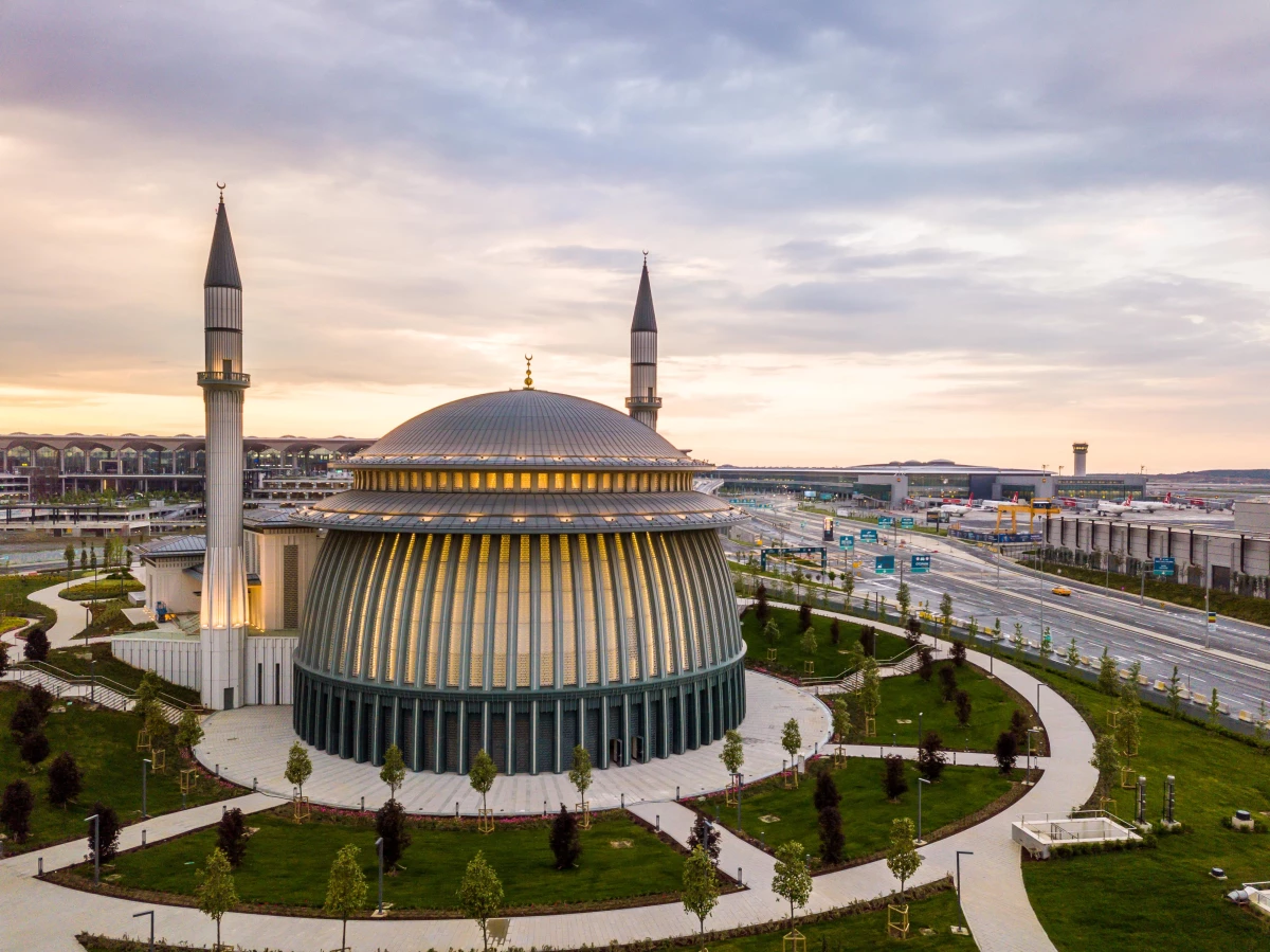 İstanbul Havalimanı\'ndaki Ali Kuşçu Camii dünyanın ilk \'leed altın v4\' sertifikalı camisi olarak tescillendi