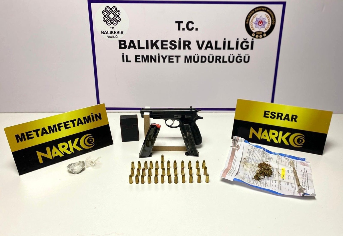 Balıkesir\'de polisten 37 şahsa \'Huzur\' operasyonu