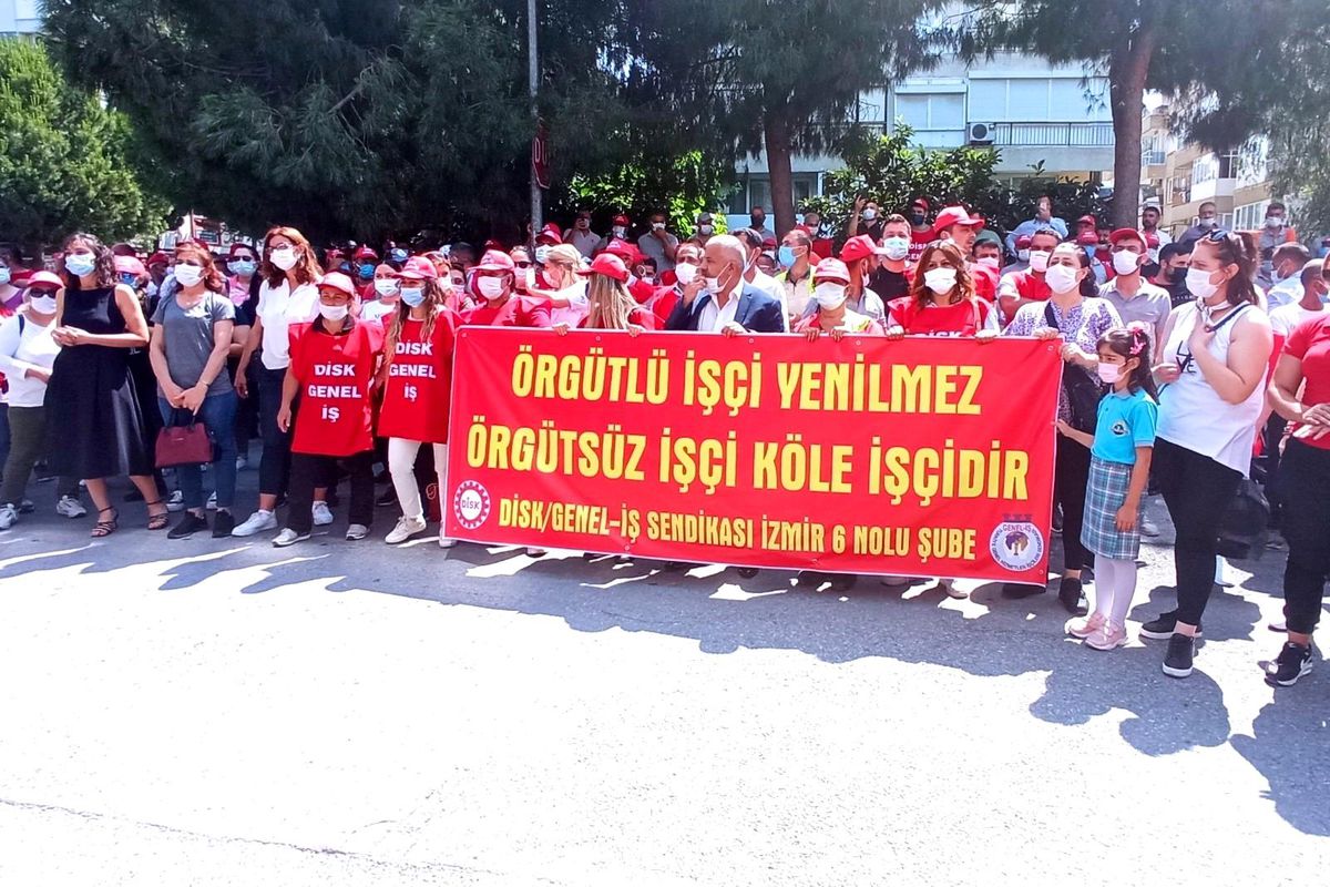 Bayraklı\'da toplu iş sözleşmesi eylemi