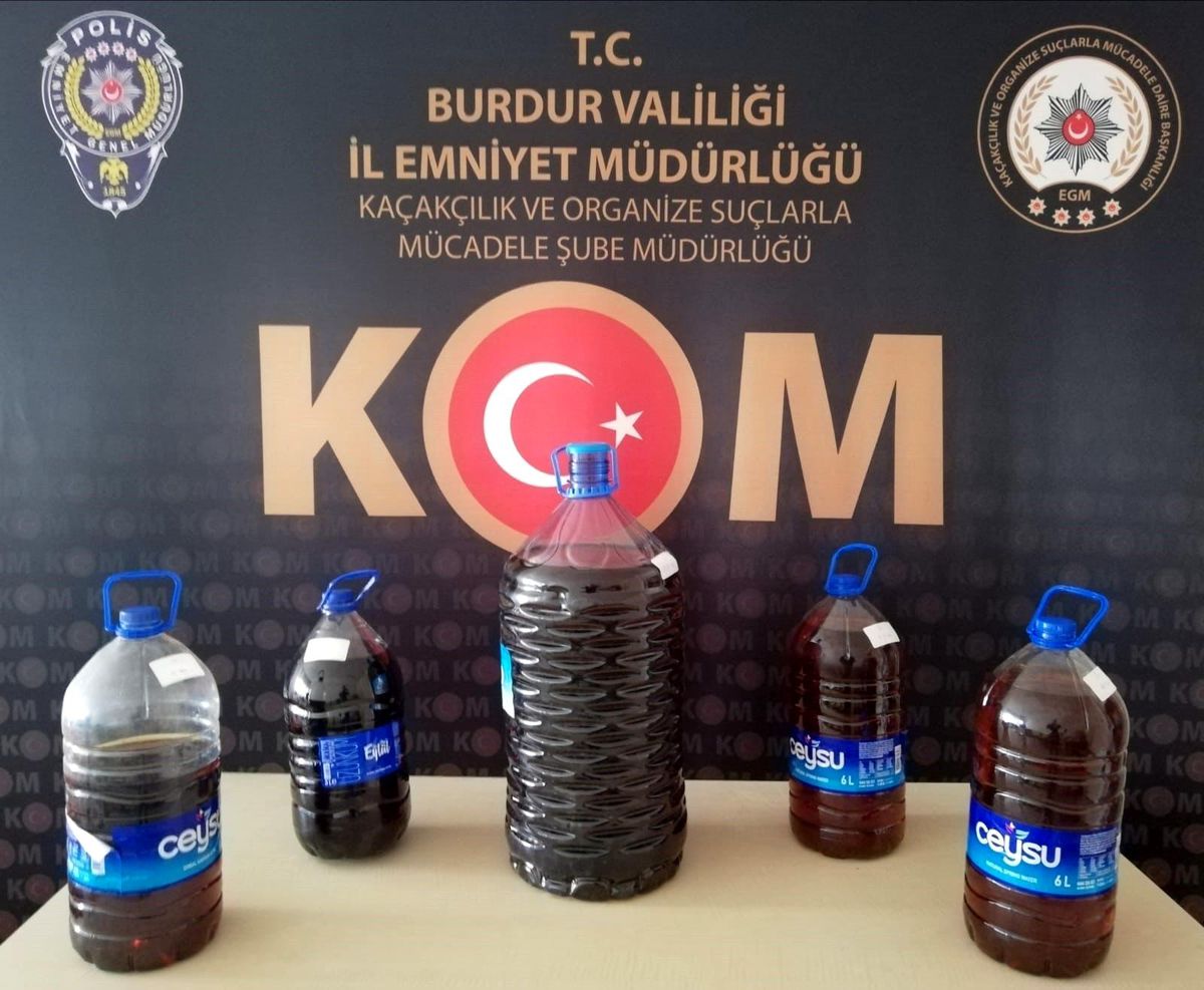 Burdur\'da 38,5 litre kaçak içki yakalandı