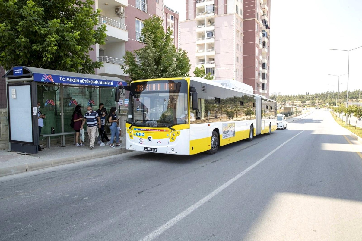 Büyükşehir Belediyesinden 65 yaş üzeri ve 18 yaş altı vatandaşlara \'toplu taşıma\' çağrısı
