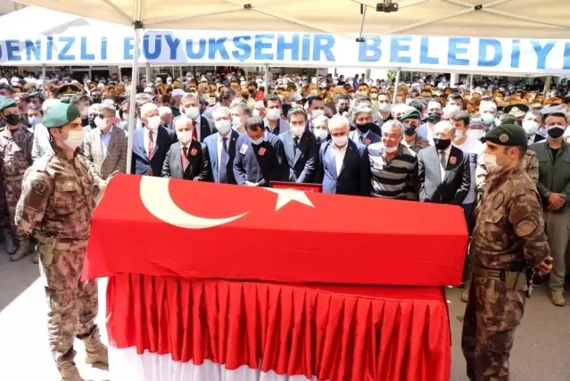 Denizlili şehidin zeybek görüntüleri yürekleri dağladı