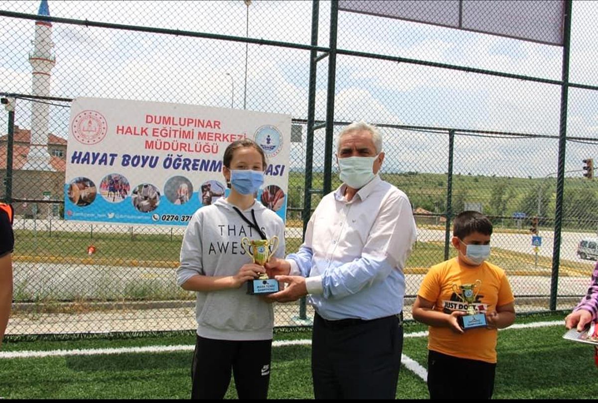 Dereceye giren öğrenciler ödüllendirildi
