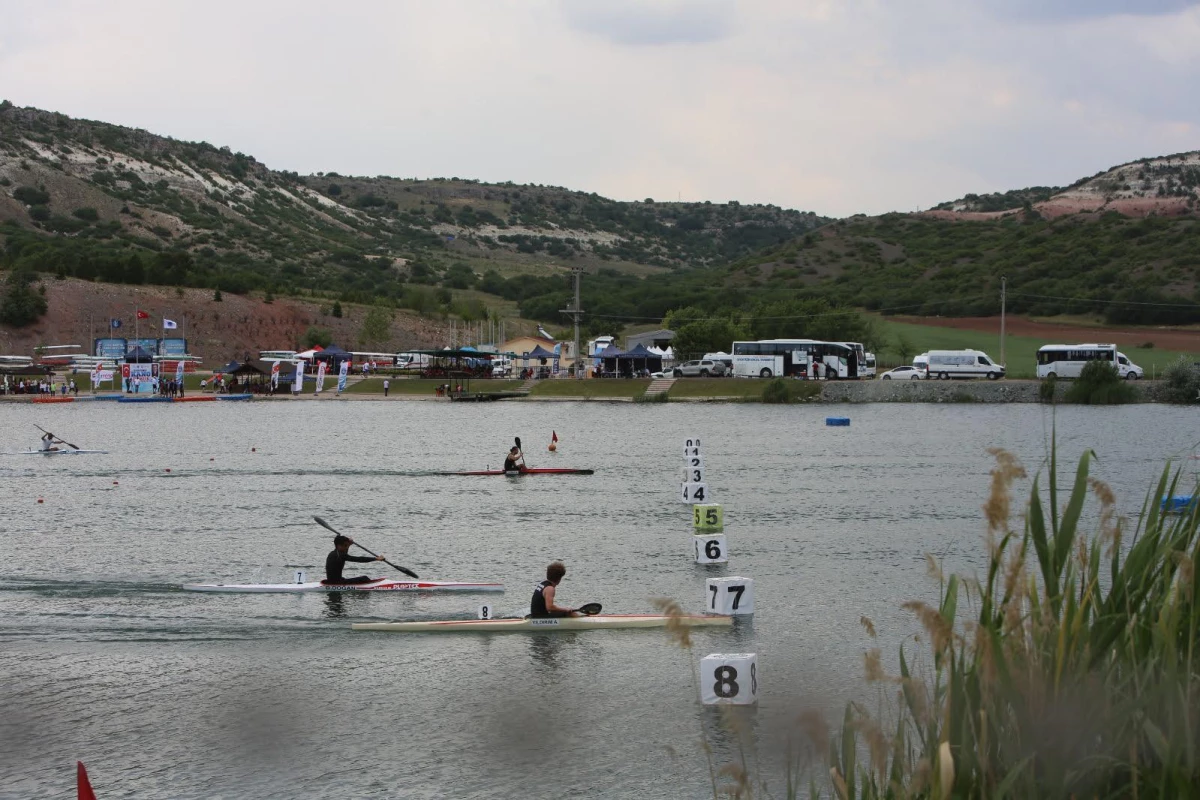 Durgunsu Kano Türkiye Kupası Yarışları Sarısungur Göleti\'nde başladı