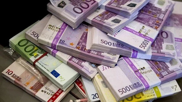 Türk asıllı çiftin banka hesabından 500 bin euro çıktı! Fransa'da devletten yoksulluk yardımı alıyorlardı