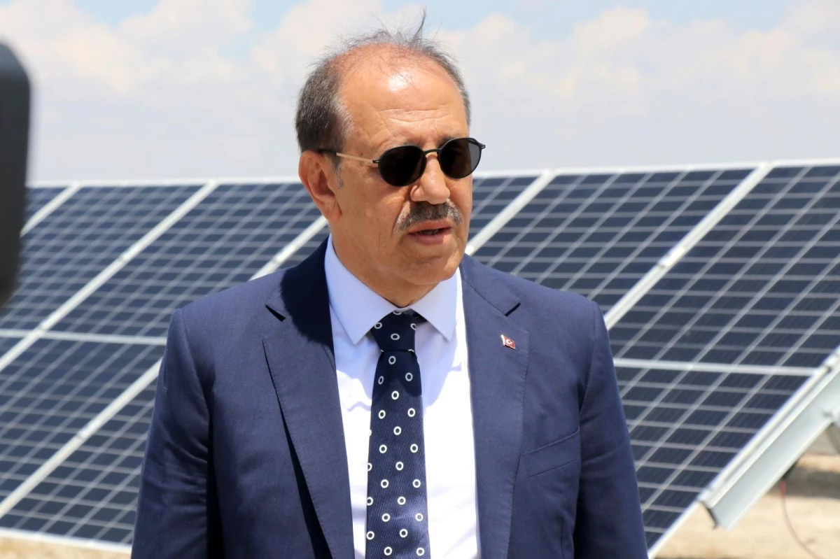 Kalyon Holding Yönetim Kurulu Başkanı Kalyoncu: "Santral tamamlandığında Avrupa\'nın en büyük, dünyanın ise en büyük 5 güneş enerjisi santralinden...