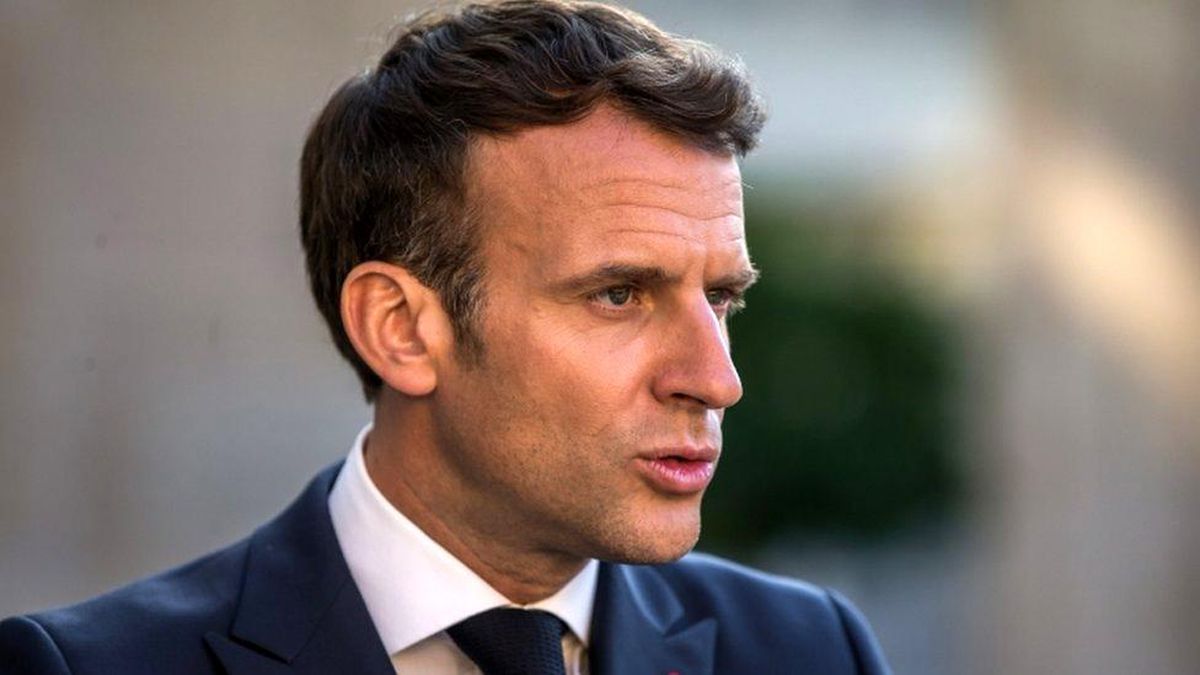Macron\'a tokat atan \'Orta Çağ savaş sanatları meraklısı\' saldırgan 4 ay hapis yatacak
