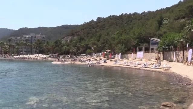 Marmaris İçmeler Halk Plajı hizmete açıldı