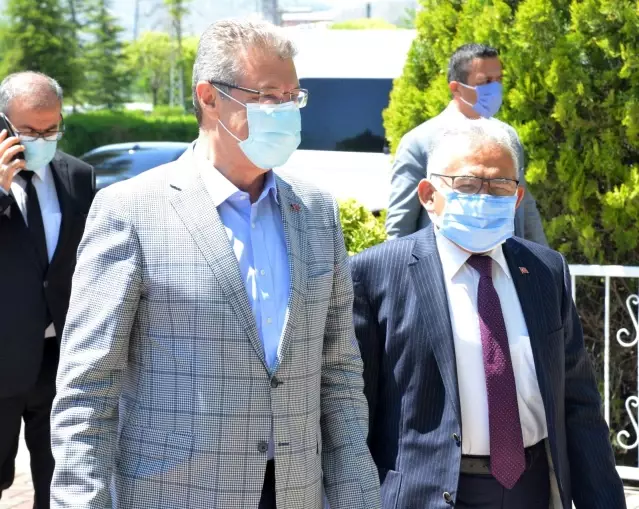 Memduh Büyükkılıç, Kayseri Şeker Yüz Akımızdır Memduh Büyükkılıç, Kayseri Şeker Yüz Akımızdır