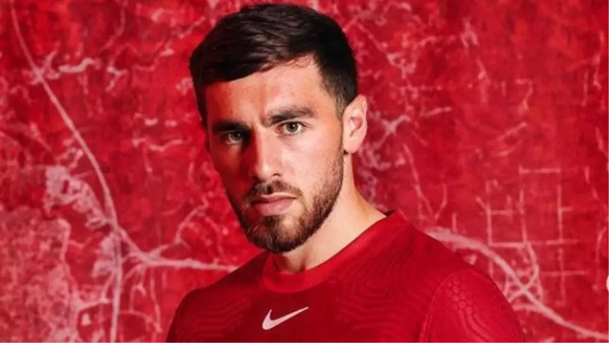 Orkun Kökçü kimdir? Orkun Kökçü kaç yaşında, aslen nerelidir? Orkun Kökçü hangi takımda? Orkun Kökçü\'nün mevkisi ne?