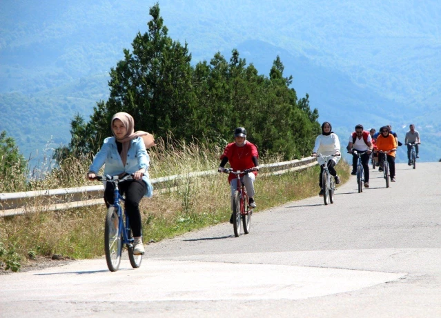 Sağlıklı yaşam için pedal çevirdiler