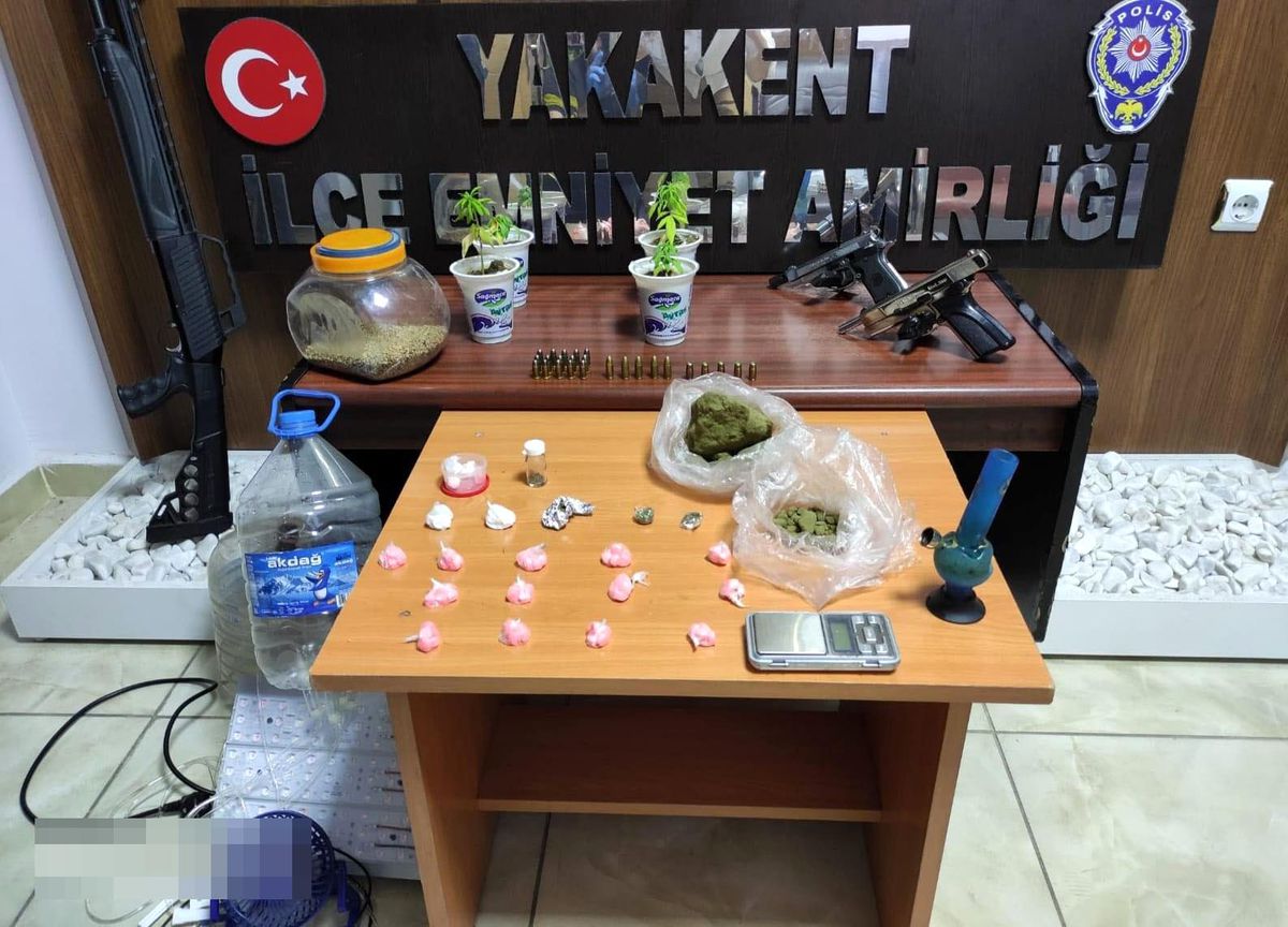 Samsun\'da uyuşturucu ve silahla yakalanan şahıs tutuklandı