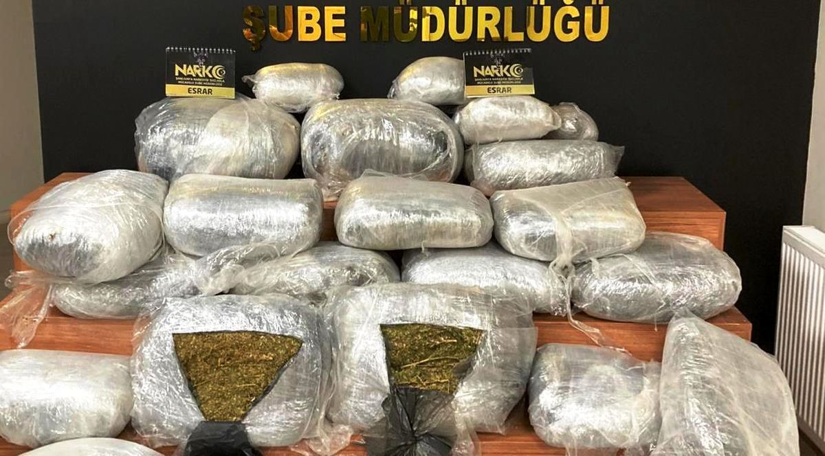 Şanlıurfa\'da 125 kilogram esrar maddesi ele geçirildi