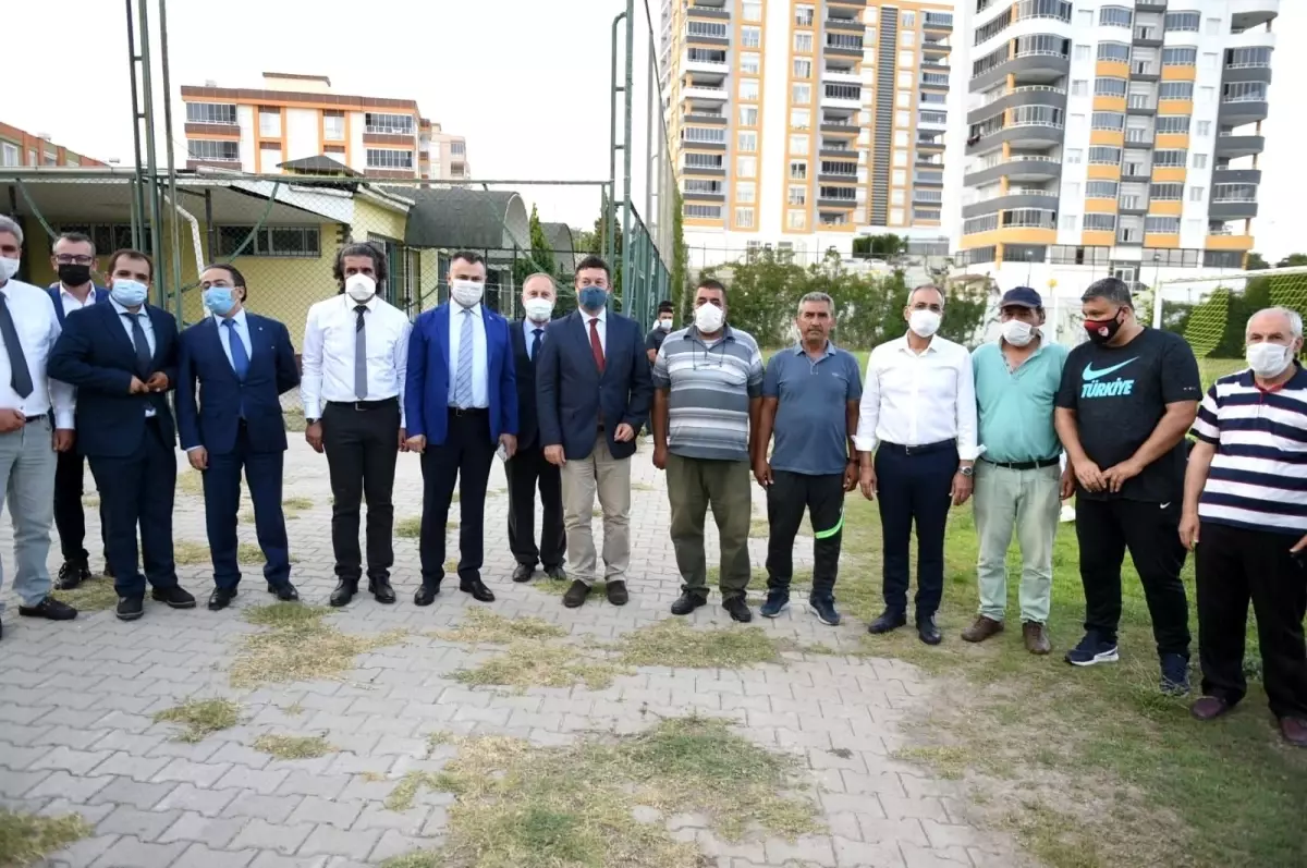 Suriyeli ve Türk çocukların dostluk maçı