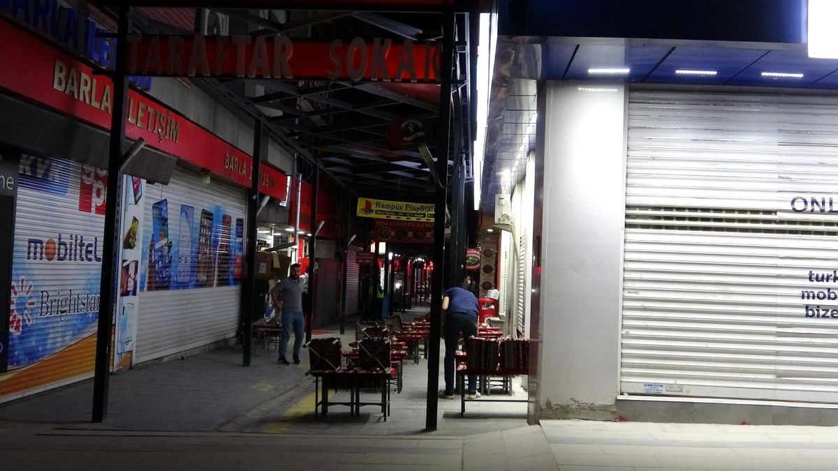 Van\'daki taraftar sokağında kısıtlama sessizliği