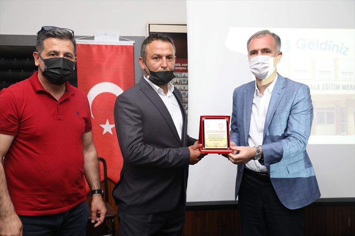 Yeni kasaplar sertifikalarını aldı
