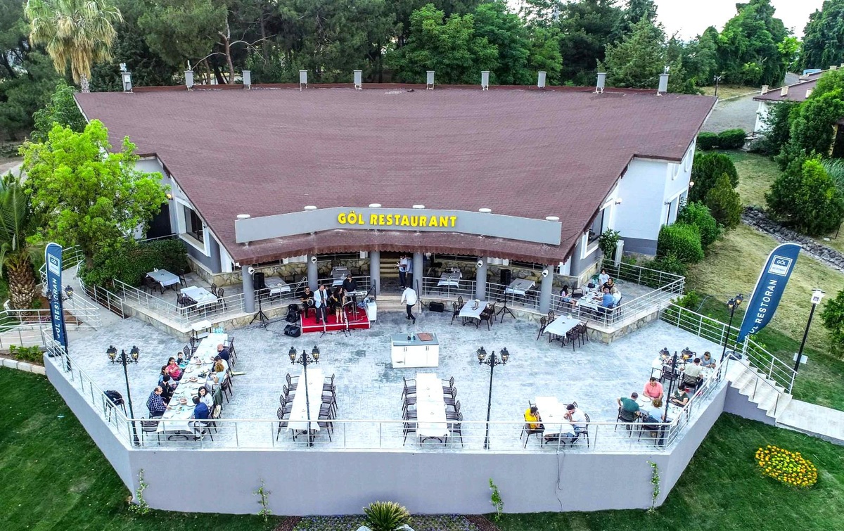 Buca Göl Restoran yenilenen yüzüyle kapılarını açtı