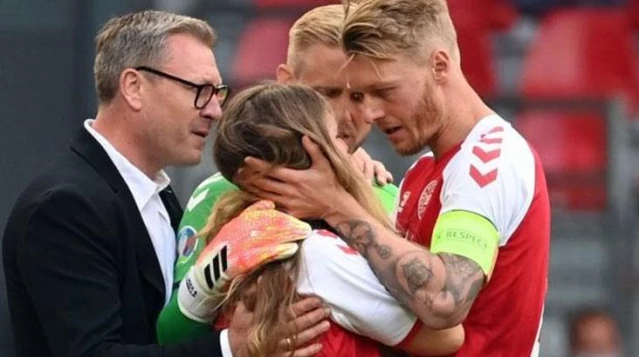 Christian Eriksen maç esnasında bir anda yere yığıldı, eşinin görüntüsü yürek burktu