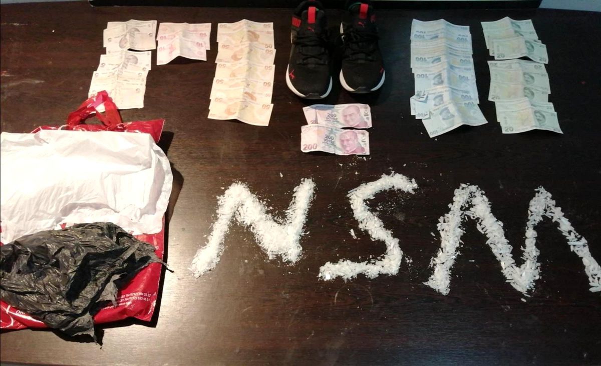 Son dakika 3. sayfa: İskenderun\'da uyuşturucu operasyonu: 2 tutuklama