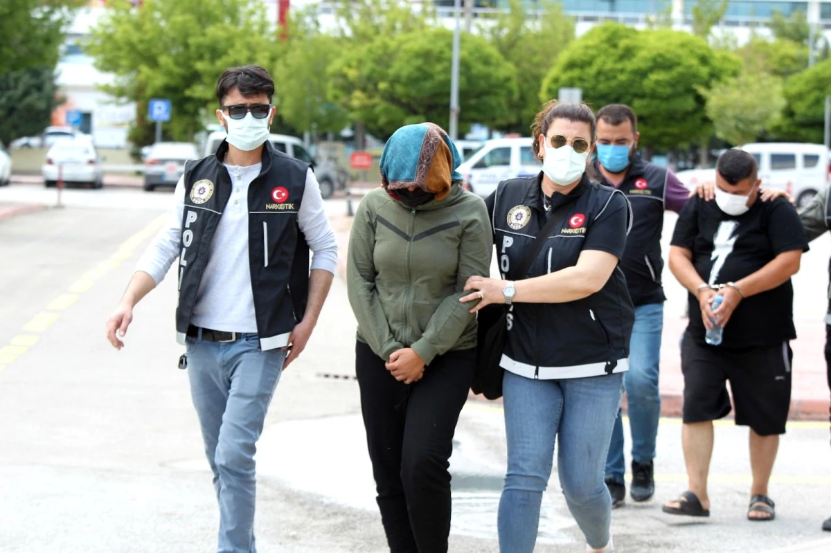 Kadir Şeker\'in kurtarmaya çalıştığı Ayşe Dırla\'nın kız kardeşi de uyuşturucudan tutuklandı