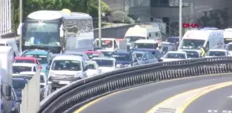 Kısıtlamasız cumartesi gününde trafik yoğunluğu