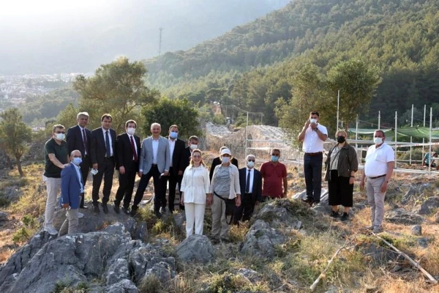 Kültür ve Turizm Bakan Yardımcısı Nadir Alpaslan, Akyaka Ortaçağ Kalesinde İncelemelerde Bulundu