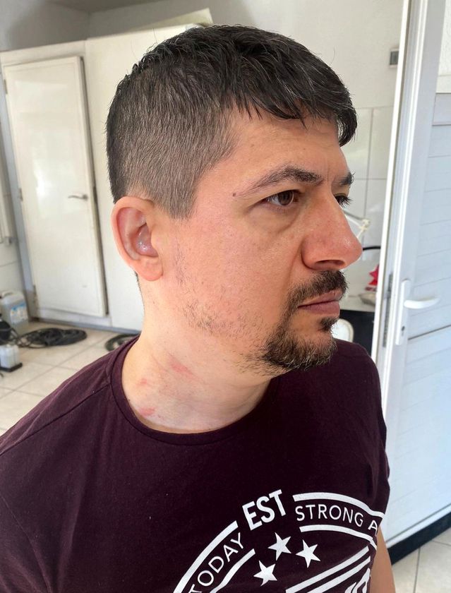 Motosikletli kurye, trafikte doktoru darp etti