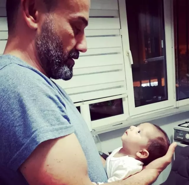 Çocuğunu parka götürmek için dışarı çıkan baba, silahlı saldırıda öldü