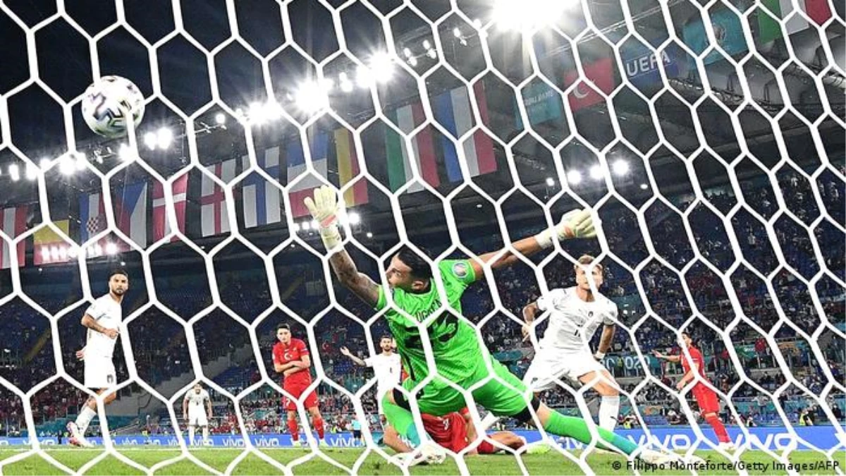 Türkiye İtalya karşısında 3-0 mağlup oldu
