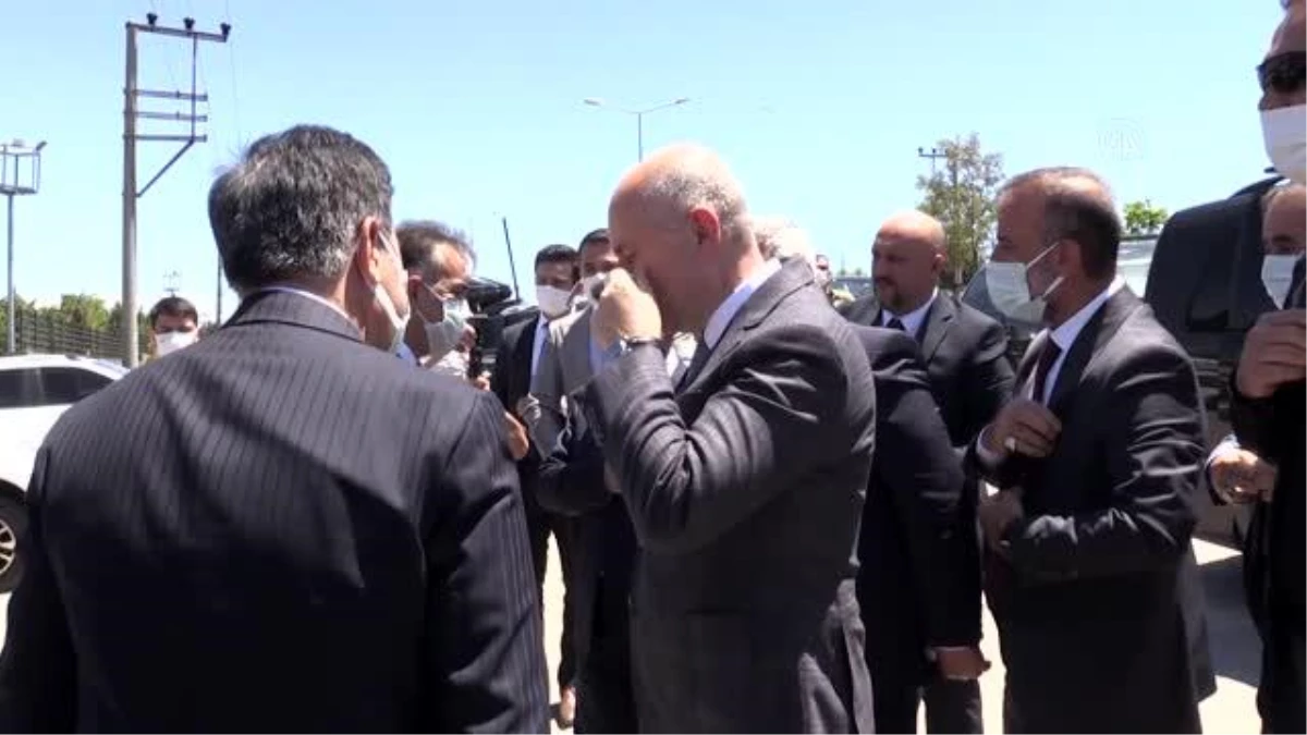 Son dakika: Ulaştırma ve Altyapı Bakanı Karaismailoğlu, Ahlat-Karahasan-Malazgirt Yolu Açılış Töreni\'nde konuştu Açıklaması