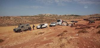 İsrail askerleri Batı Şeria'da Filistinli bedevilerin evlerini yıktı